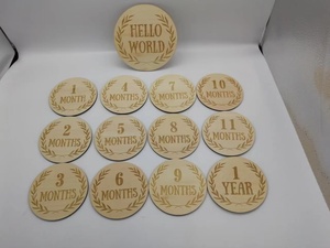 Marqueur de développement mensuel pour bébé avec personnalisation, marqueurs mensuels en <span class=keywords><strong>bois</strong></span> gravés, cadeau de naissance, annonce de naissance et de naissance de nouveau-né - Product Image 6