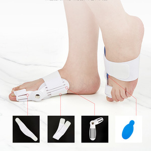 Gel per il piede grande e l'ortesi del Silicone all'interno del dito del pollice che sovrappone il separatore della <span class=keywords><strong>punta</strong></span> per gli uomini donne <span class=keywords><strong>di</strong></span> giorno <span class=keywords><strong>di</strong></span> notte usa l'ortesi <span class=keywords><strong>di</strong></span> valgo - Product Image 3