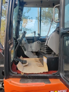 Mini-excavatrice hydraulique Kubota KX165 d'occasion bien entretenue, moteur d'origine, sans fuite d'huile, prête à travailler - Product Image 6