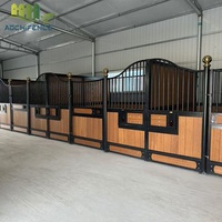 Équipement équestre Écurie portable Écuries en bois portables pour l'extérieur Panneaux d'écurie pour chevaux