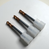 Fraise à bout arrondi à tige droite en carbure de tungstène de précision personnalisée, haute dureté