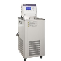 10L RT ~ 100 ℃ Bain d'eau de circulateur thermostatique contrôlé PID numérique pour un chauffage précis dans les applications de laboratoire