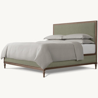 Lit élégant en chêne patiné de style provincial français avec tête de lit capitonnée en losanges et pieds en forme de boule pour chambre à coucher, personnalisable OEM