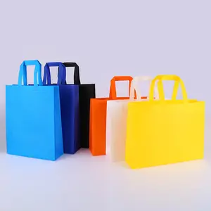 Produits à basse quantité minimale de commande Marchandises Sacs fourre-tout bon marché Sacs à provisions non tissés réutilisables en tissu recyclable imprimés personnalisés pour l'emballage avec logo