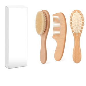 Ensemble <span class=keywords><strong>de</strong></span> brosses à cheveux pour bébé en bois avec poils <span class=keywords><strong>de</strong></span> chèvre naturels extra-doux, manche en bois <span class=keywords><strong>de</strong></span> hêtre, massage doux du cuir chevelu et <span class=keywords><strong>peigne</strong></span> anti-croûtes <span class=keywords><strong>de</strong></span> <span class=keywords><strong>lait</strong></span> - Product Image 5