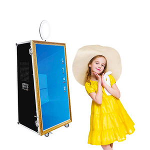 Photomaton Magique 3D Compact et Élégant en Métal pour Mariages, avec Effet HD et Miroir Photo - Product Image 1