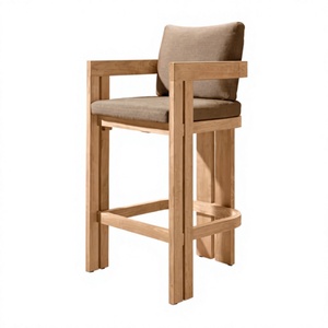 Sillón de comedor de teca con esquinas redondeadas, hecho a mano en fábrica, para proyectos de alta gama. - Product Image 2