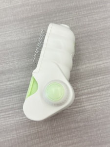 Mayorista de fabricante: Cepillo de vapor 3 en 1 recargable para mascotas (gatos y perros), removedor de pelo, peine de aseo y masaje, limpiador de pelo para mascotas, de moda - Product Image 5