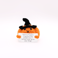 Carte d'énergie positive au crochet, Poupée citrouille d'Halloween au crochet avec expression émotionnelle positive, Cadeaux de remise de diplôme, Expression amusante