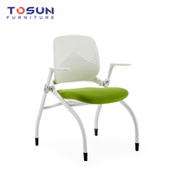 Chaise de formation exécutive ergonomique moderne pliable en PP avec coussin en éponge et tablette d'écriture amovible pour salle de classe et bureau – Vente en gros