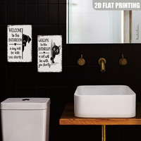 Letrero Metálico de Pared con Diseño de Perro y Gato Escondidos en el Baño, Decoración Divertida con Frases de Mascotas para el Hogar, Baño, o Granja