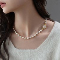 Collier de perles de camélia fritillaria super exquis Collier de perles de coquillage plaqué or 18 carats Collier de femmes