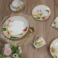 Hôtel de luxe Style chinois fleurs plantes personnalisé propre assiette en céramique vaisselle porcelaine osseuse ensemble de vaisselle