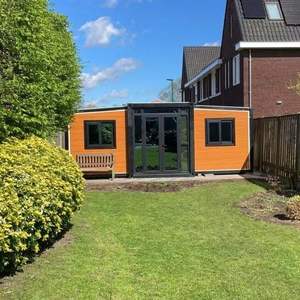 Villa préfabriquée de luxe à double aile extensible avec murs en verre, design architectural moderne, entièrement meublée, <span class=keywords><strong>maison</strong></span> pliable de 30 pieds - Product Image 1