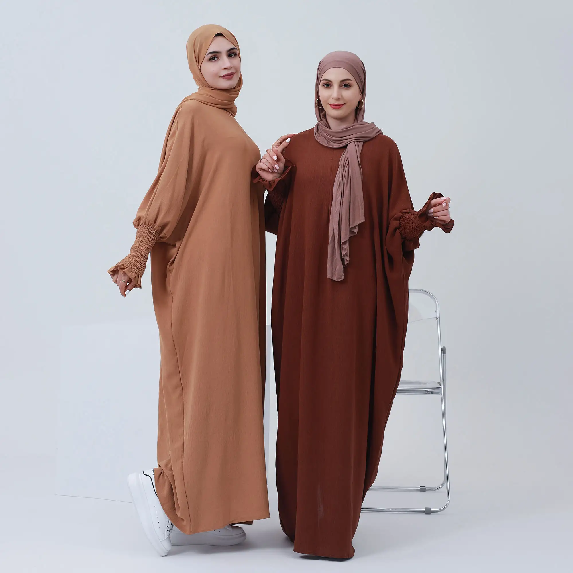 ขายส่งEID Ramadanเจียมเนื้อเจียมตัวดูไบAbayaเสื้อผ้าอิสลามด้านหน้าซิปผีเสื้อAbaya Crepeแจ๊สผู้หญิงมุสลิมฮิญาบชุด
