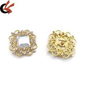 Nhà Máy Số Lượng Lớn Giá Rẻ Giá Bán Buôn Rose Gold Đính Cườm Nút May Trên Áo Sơ Mi Rhinestone Tinh Thể Nút - Product Image 3
