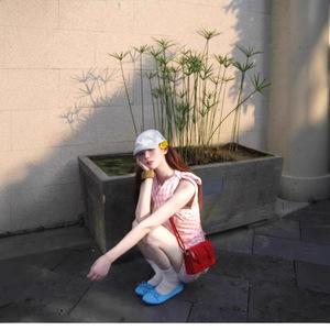 เดรสทรงดินสอผ้าทอลายสก็อตสีชมพู คอ halter แขนกุด ความยาวปานกลาง สำหรับผู้หญิง ตัดเย็บแบบไม่สมมาตร ระบายอากาศได้ดี เหมาะสำหรับใส่ในชีวิตประจำวัน สไตล์ลำลอง - Product Image 3