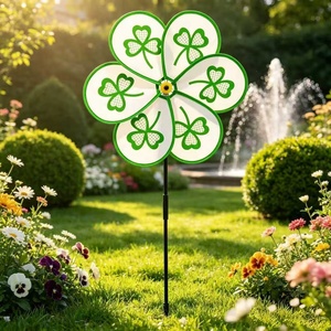 Décoration de jardin en forme de trèfle à trois feuilles, éolienne verte pour la fête de la Saint-Patrick, décoration extérieure pour fête irlandaise, 35x75cm - Product Image 4
