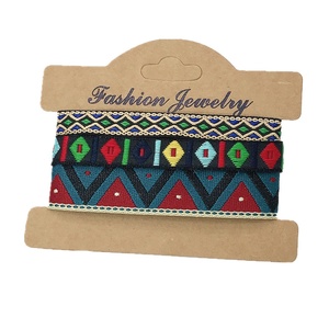 Set di braccialetti avvolgenti con trama etnica Boho 3 pezzi nuovi braccialetti con nastro ricamato a caldo cinturini regolabili intrecciati a mano - Product Image 2