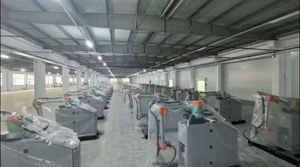 Robot de palettisation collaboratif sécurisé avec charge utile de 30 kg et composants PLC essentiels pour la production de briques et de carreaux, empilage nécessitant des garde-corps - Product Image 3