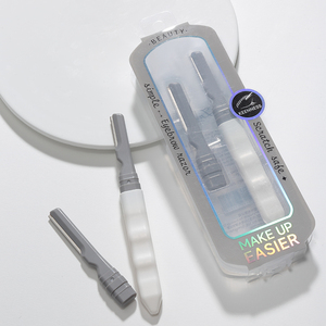 Dos tipos de cuchillos de corte de cejas de longitud ajustable con retráctil y extensible Conveniente <span class=keywords><strong>para</strong></span> afeitar las cejas JJF04 - Product Image 3