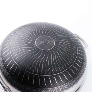 Venta Directa de Utensilios de Cocina de Acero Inoxidable Triple de 26-32 cm con Calentamiento Uniforme, Wok con Doble Asa de Panal para el Hogar y Restaurantes - Product Image 4