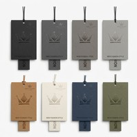 Étiquettes suspendues en papier personnalisées OEM, écologiques, avec dorure à chaud, pour vêtements, chaussures et sacs