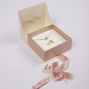 Sunny Pack Logo personalizzato portagioie scatola di imballaggio con fiocco a nastro magnetico, scatola di imballaggio per gioielli per anello, orecchino, braccialetto - Product Image 5