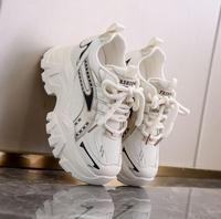 Chaussures de sport décontractées pour femmes, tendance printemps-été, à semelle épaisse, augmentant la taille, en maille respirante, chaussures de marche