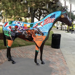 Scultura in Resina Realistica Personalizzata con Graffiti Dipinti Cavallo Arte Creativa per Esterni - Product Image 5