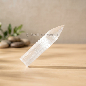Cristaux RozRin, baguette de sélénite gravée, pierre de cristal Reiki sculptée, artisanat, décoration d'intérieur, provenant du Gujarat - Product Image 2