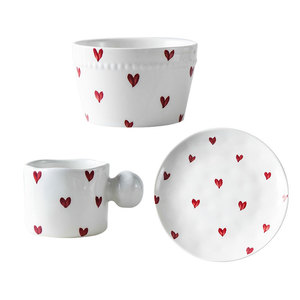 Bol à salade japonais peint à la main amour <span class=keywords><strong>petite</strong></span> fleur <span class=keywords><strong>rouge</strong></span> frais et mignon hôtel yaourt ensemble d'assiettes de fruits vaisselle en céramique - Product Image 5
