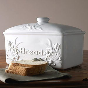 Contenitore per Pane in Ceramica Bianca Vintage con Coperchio Decorato a Rilievo con Motivi Fruttati - Product Image 3