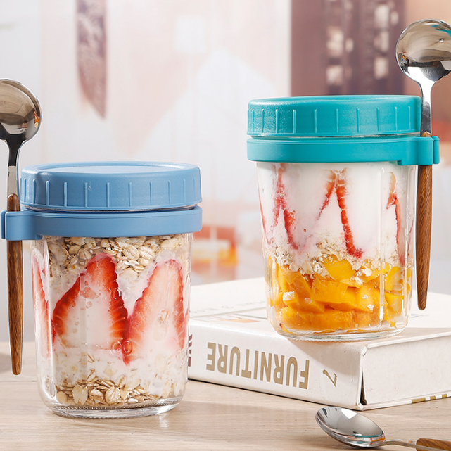 Reusable Glass Airtight Yogurt Travel Jars 20oz Overnight Oats Containers  with Lids and Spoon Overnight Oats Container