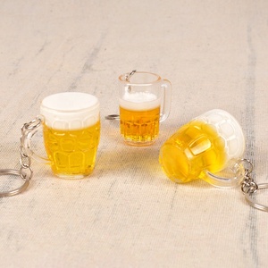 2 Styles Mini Chope à Bière Porte-clés Acrylique Vente en Gros Verre à Vin Bière Jewkia Carens Impression UV Jouet Porte-clés Plastique Avion 1 Couleur - Product Image 3