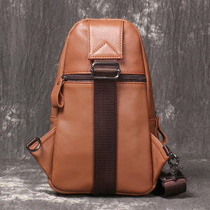 Sac de poitrine en cuir véritable pour hommes, sac à bandoulière décontracté en cuir de vache première couche, sac à bandoulière multifonction, petit sac à dos - Product Image 6