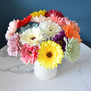 Vendita calda artificiale a forma corta Gerbera <span class=keywords><strong>margherita</strong></span> singolo ramo decorazione per soggiorno matrimonio <span class=keywords><strong>margherita</strong></span> di seta decorativa - Product Image 1