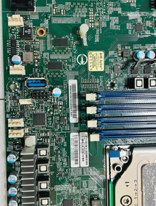 Carte mère de serveur EPYC monocanal H11SSL-I prenant en charge les processeurs EPYC 7532/7302, 8 mémoires - Product Image 3