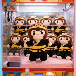 Offre Spéciale – Peluches <span class=keywords><strong>Roi</strong></span> Singe de 20 cm, Adorables <span class=keywords><strong>Animaux</strong></span> en Peluche avec Bandeau Doré, Jouet en Capsule pour Distributeur Automatique, Vente en Gros - Product Image 1