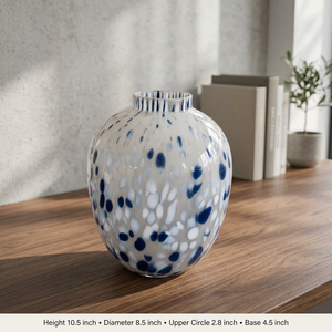 Jarrón de Vidrio Azul con Detalles Blancos, Hecho a Mano, Decorativo, para Flores, para Sala de Estar o Comedor - Product Image 2