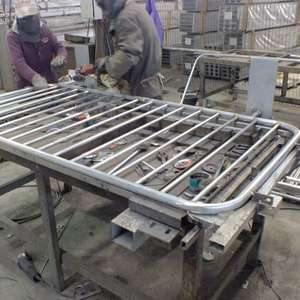 Barrières métalliques portables en acier durable pour les chantiers de construction et la sécurité publique Solution durable - Product Image 4