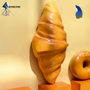 Patung roti-roti panggang raksasa serat kaca dengan blok coklat untuk tampilan depan toko majalah (Seni Jalan Komersial) - Product Image 3