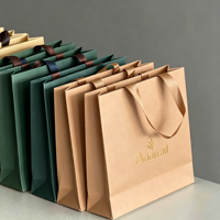 Sac en carton blanc mat de luxe recyclable, personnalisable avec logo, sérigraphié, forte capacité de charge 6-9kg, sac à main réutilisable pour la vente au détail