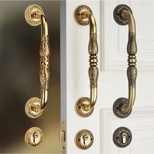 ชุดล็อคประตูไม้แกะสลักคู่จากฝรั่งเศสทำจากทองแดงบริสุทธิ์และมือจับขนาดใหญ่สำหรับห้องประชุมวิลล่า