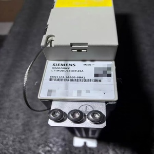 Module d'alimentation SIMODRIVE 611 6SN1123 1AB00 0HA2 6SN11231AB000HA2, contrôleurs dédiés 2 axes 8A, dissipation thermique interne - Product Image 1