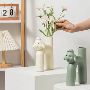 High Quality Molandi Modern Animal Theme Cute Tubular Ceramic Tabletop Vase Desktop Decoration Vase