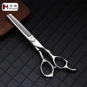 Ensemble de ciseaux de coupe de cheveux professionnels en acier inoxydable Salon de coiffure lame droite acier <span class=keywords><strong>Makas</strong></span> ciseaux amincissants de barbier - Product Image 5