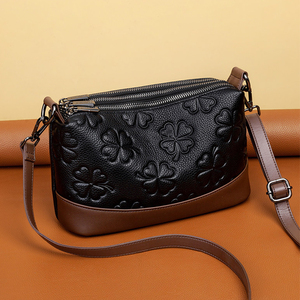 Sac à bandoulière ZENOS élégant en cuir véritable avec texture cuir, design tendance à motif floral, sac de transport sous le bras pour les trajets quotidiens - Product Image 1
