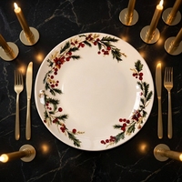 Assiette plate en céramique de style américain vintage avec motif de plantes de houx, idéale pour les fêtes de Noël, compatible lave-vaisselle et micro-ondes, pour la présentation de desserts