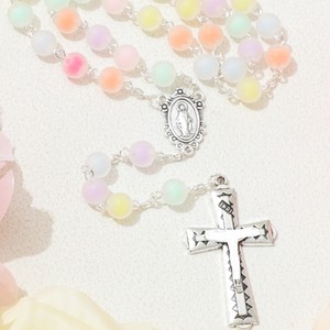Chapelet fait main de couleur bonbon, perles de <span class=keywords><strong>prière</strong></span>, charme religieux de la Vierge Marie, crucifix catholique, cadeau <span class=keywords><strong>pour</strong></span> femmes - Product Image 4